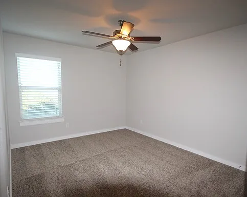 106 Lakeview Ct — Photo 7