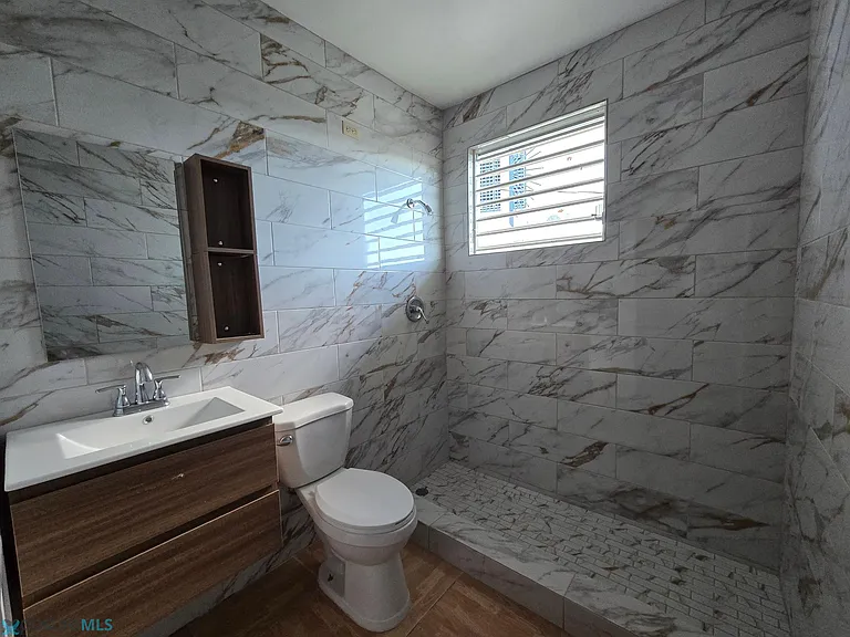 3B Cll Providencia Reparto Lopez #128 — Photo 9