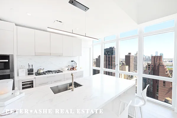 Rented by Peter Ashe | media 4