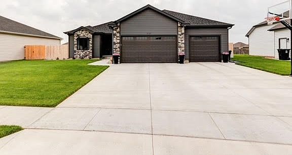 2nd image of 2743 Wet Stone Dr