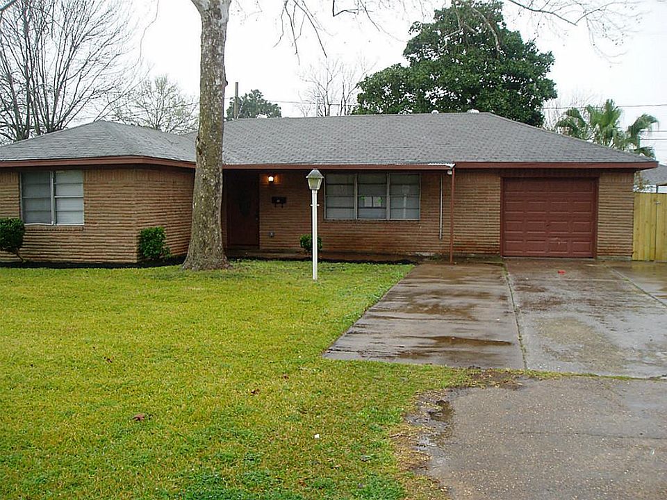 1st image of 2014 Kingsdale Dr