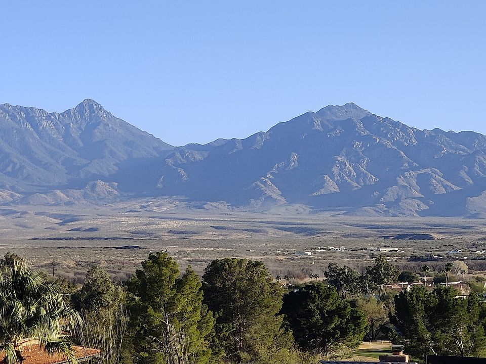 Panoramic Paradise: the view from the back terrace and house