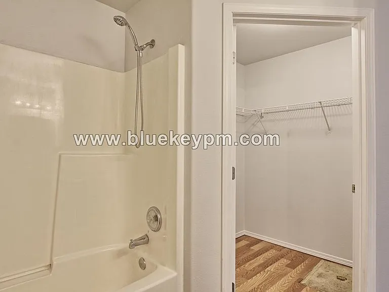 5313 NE 66th Ave #G53 — Photo 15