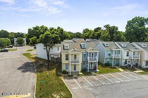 2nd image of 1180 Century Oaks Dr #B