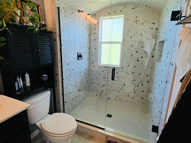 101 Misty Glen Ln — Photo 11