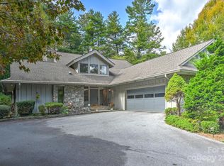 105 Stonebridge Dr, Hendersonville, NC 28739