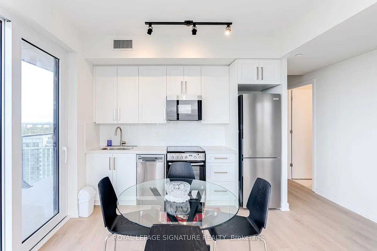 Building Photo - 15 Ellerslie Ave #2508