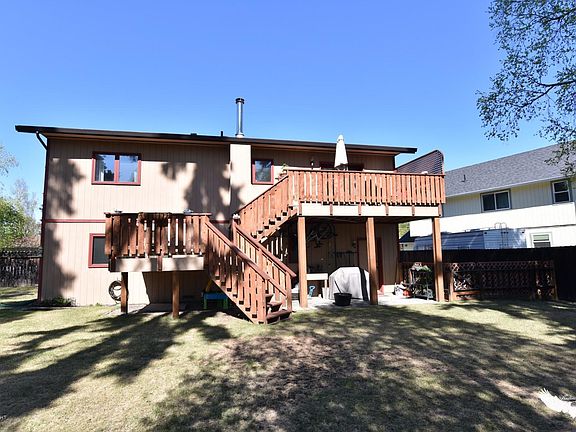 4th image of 383 Droz Dr