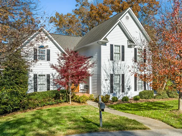 1304 Edinburgh Pl, Knoxville, TN 37919