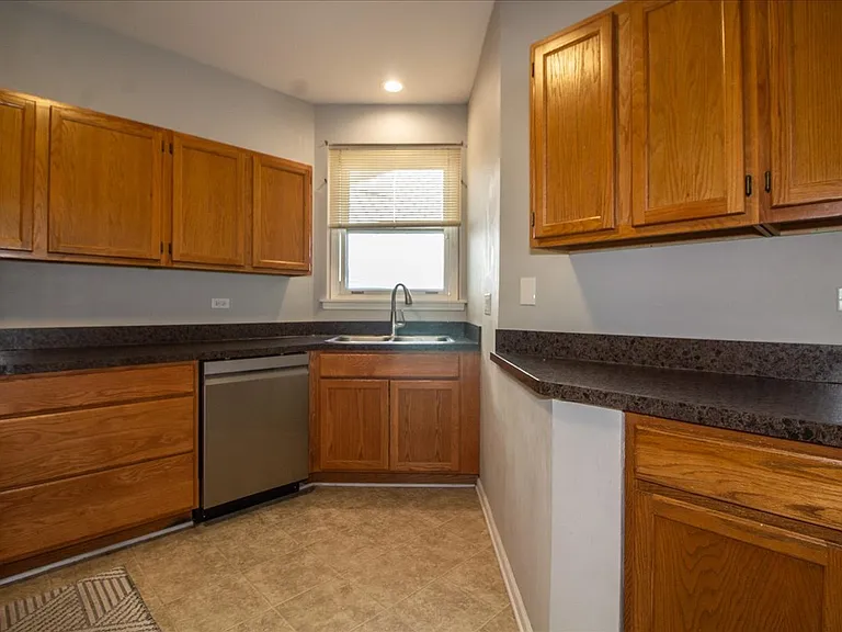 1216 Tennyson Ln #1216 — Photo 6