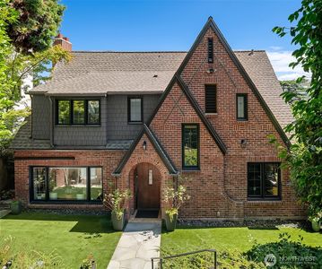 3220 Sierra Drive S, Seattle, WA, 98144