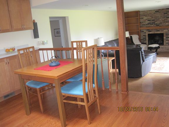 2nd image of 412 Catalpa Ln