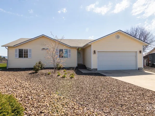 465 Gambels Ln, Moscow, ID 83843