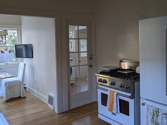 2nd image of 2600 Curtis Way