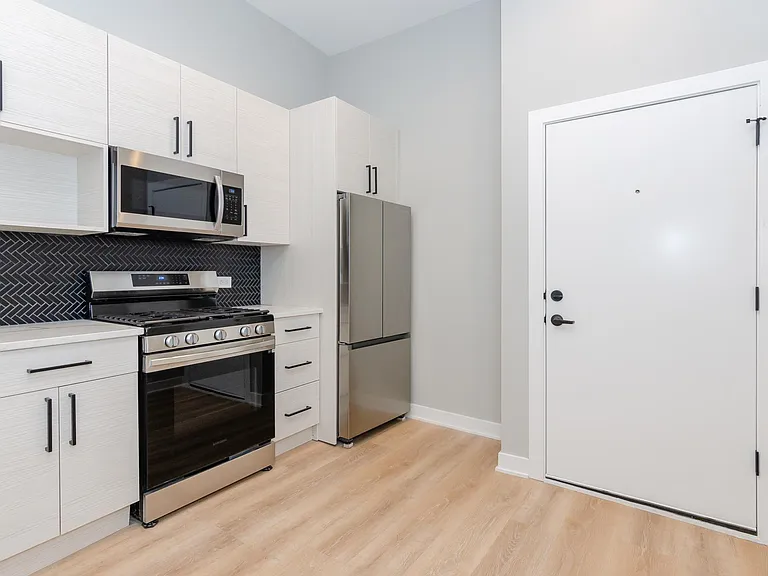 1104 W Taylor St #2R — Photo 3