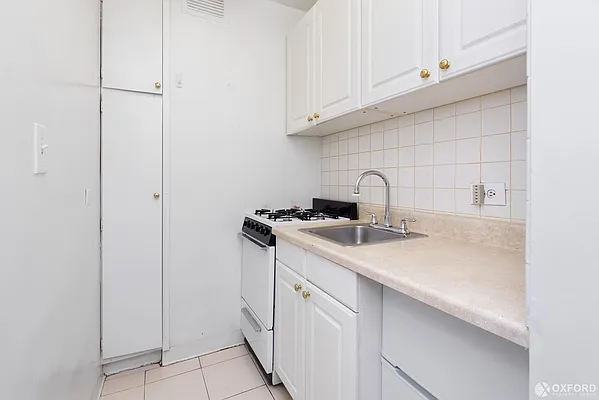 Rented by Oxford Property Group | media 16