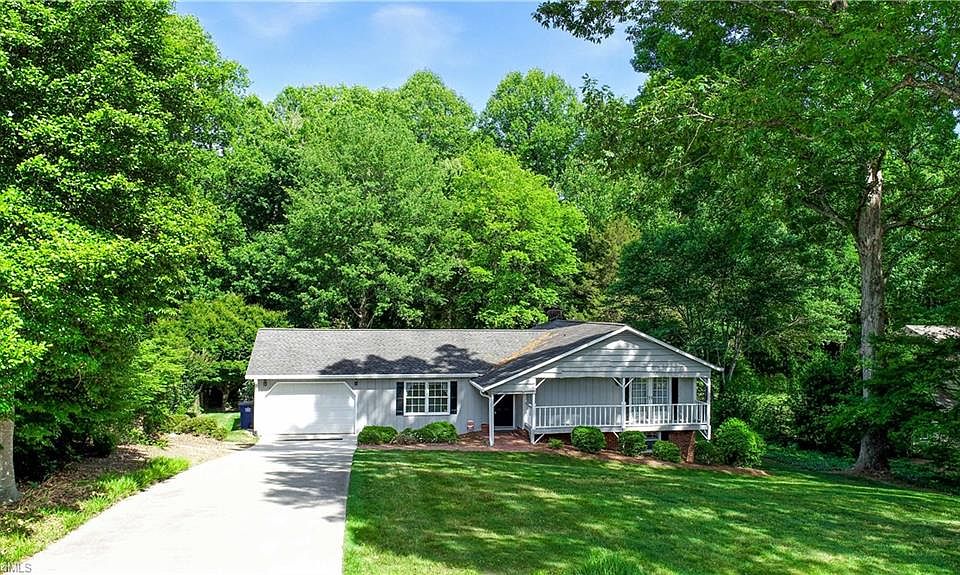 1st image of 1823 Pope Ln
