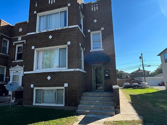 3rd image of 4137 Euclid Ave Unit 2