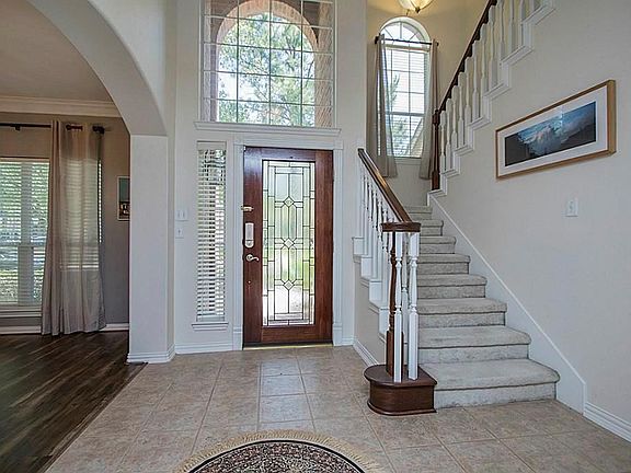 3rd image of 11415 Bottlebrush Ln