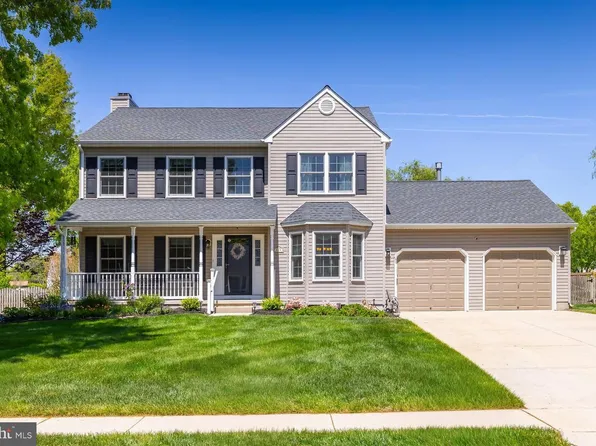 814 Canvasback Dr, Mullica Hill, NJ 08062