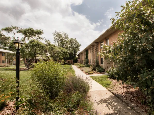 Bart Villa Apartments, 2301 E 2nd St #2307-12, Bloomington, IN 47401