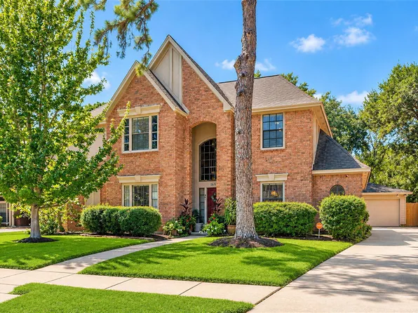 16926 Scenic Lakes Way, Houston, TX 77095
