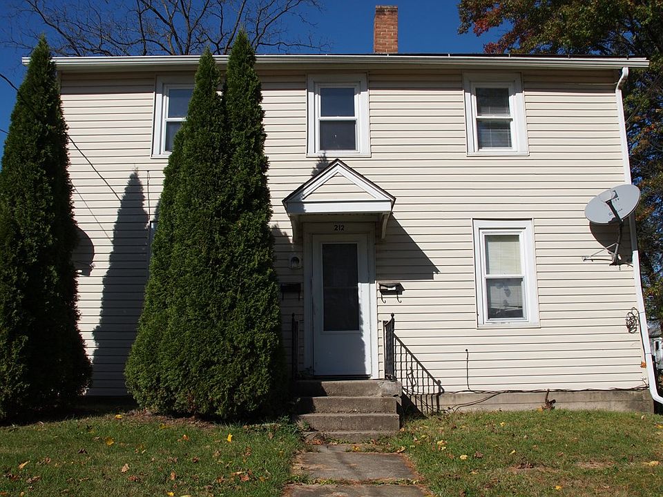 2nd image of 212 Chestnut St