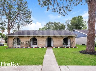 8518 Bandridge Rd, La Porte, TX 77571