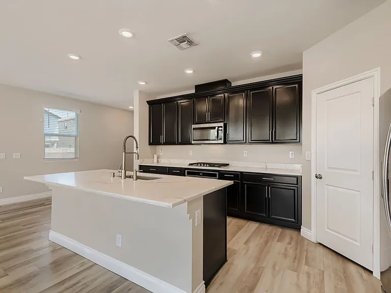 5774 Blue Serenity Ct — Photo 3