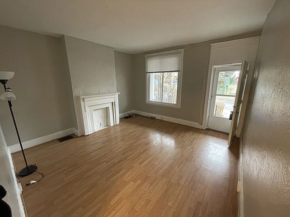 2nd image of 4315 1/2 Stanley St