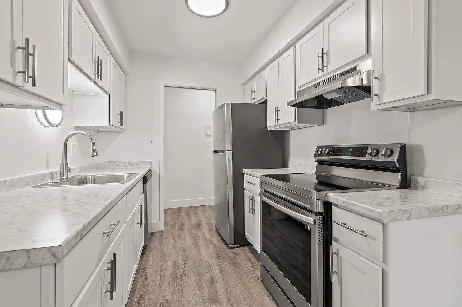 Carriage Hill Apartments - Dearborn Heights, MI — Photo 1