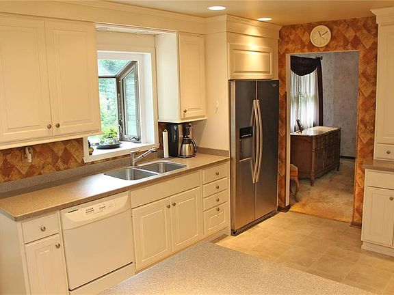 5th image of 2813 Contessa Ln