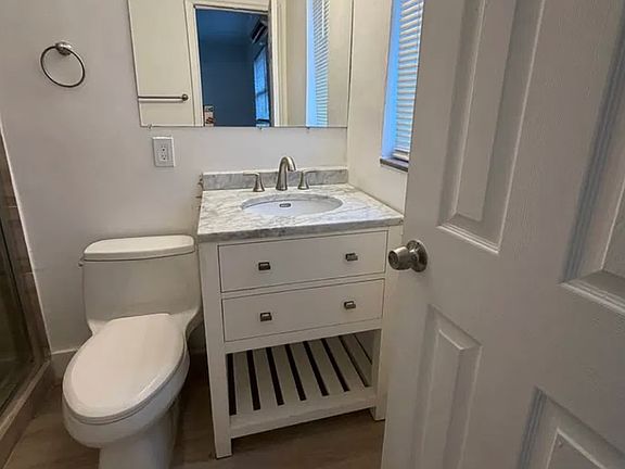 5th image of 310 NE 82nd St #0