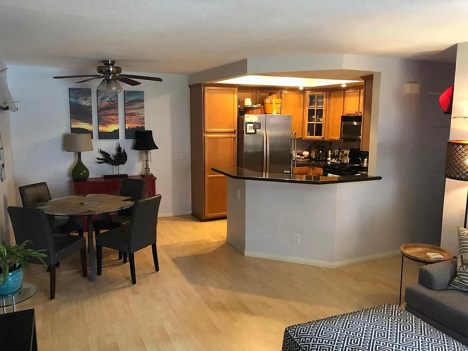 12590 Carmel Creek Rd #9