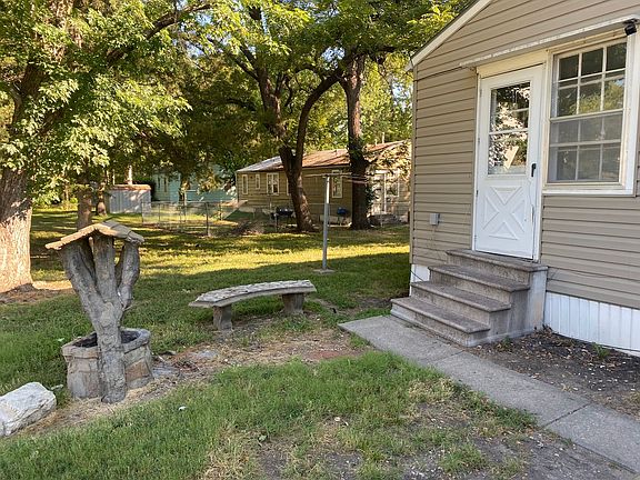 3rd image of 710-712 W 1st St