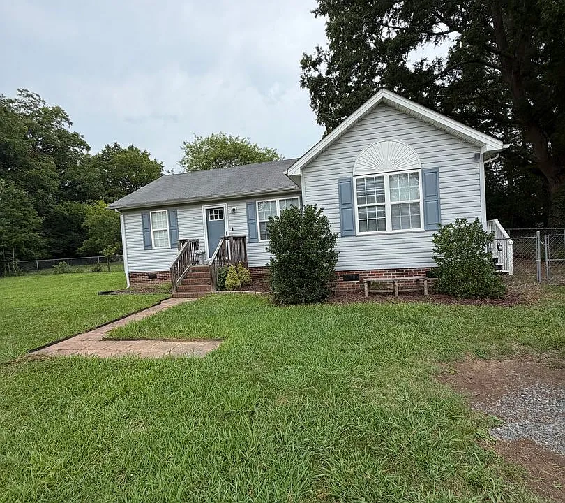 1341 E Cannon Ave