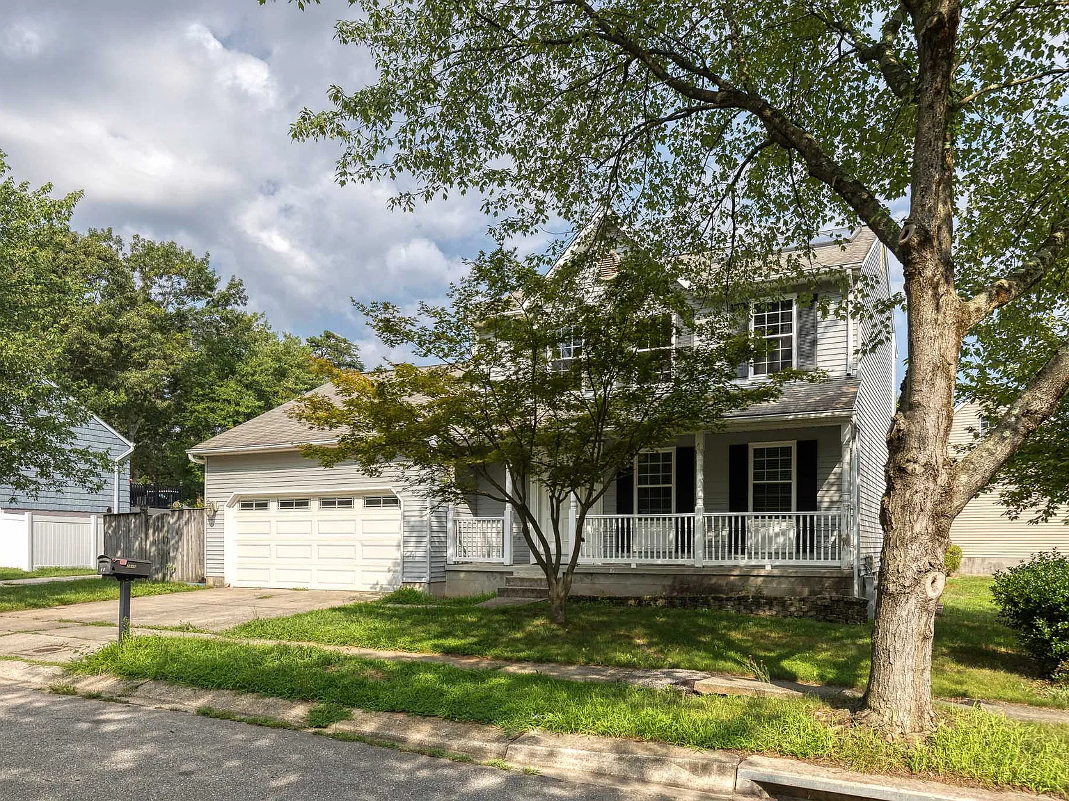 3 bed, 2.5 bath, 2258 sqft, $3,200 — Photo 3