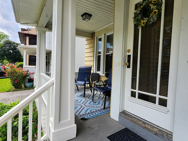 Parsells Ave — Photo 2
