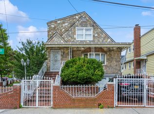 207 Beach 13th St, Far Rockaway, NY 11691