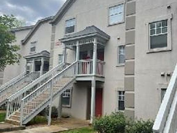 2nd image of 2500-102 Avent Ferry Rd