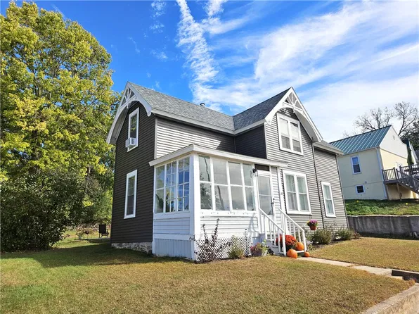 115 High Street, Chippewa Falls, WI 54729