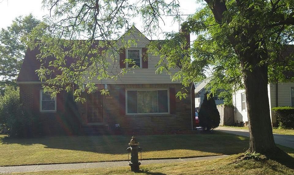 2nd image of 16015 Ravine Dr