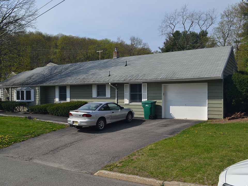 2nd image of 1 Ferndale Ave