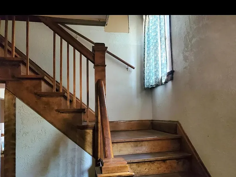 311 N Sunset Ave — Photo 10