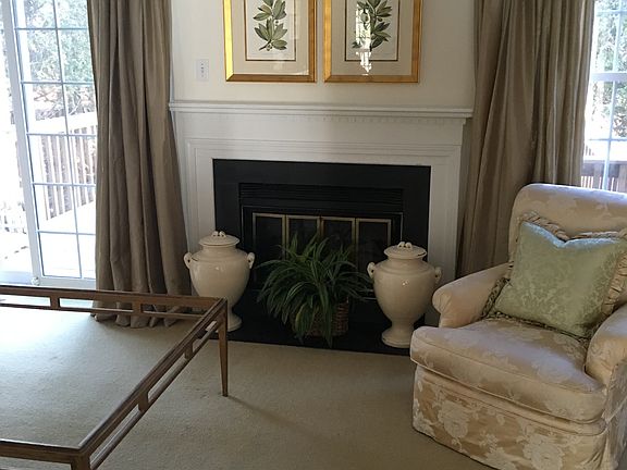 3rd image of Winterberry Cir