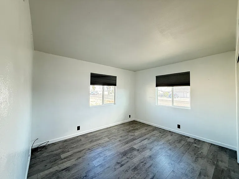 3361 Oro Grande Blvd — Photo 14
