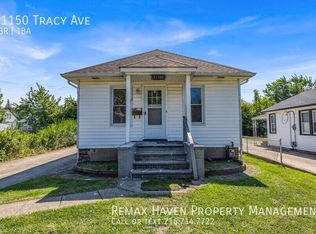 21150 Tracy Ave, Euclid, OH 44123