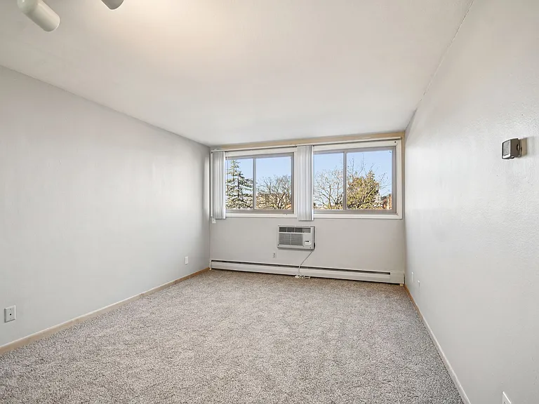 Southdale Parc — Photo 17