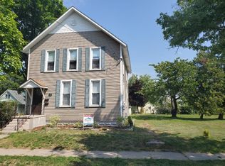 268 1st Ave, Manistee, MI 49660