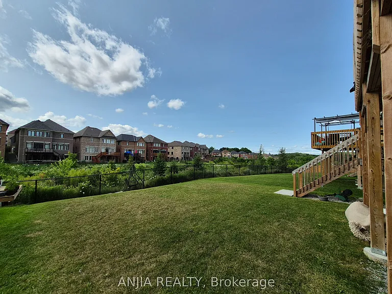 50 Meadow Vista Cres #UPPER — Photo 49